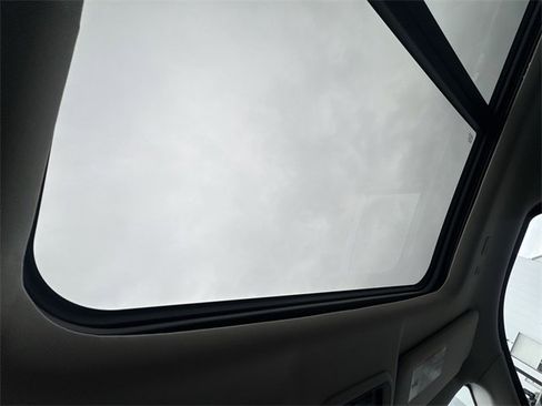 Used 2023 Toyota Tundra Limited image 19