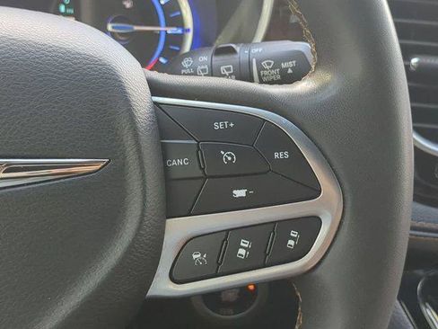 Certified 2022 Chrysler Pacifica Pinnacle FWD image 33