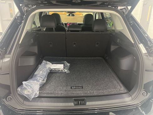 New 2026 Volkswagen Tiguan SE AWD/4WD image 35