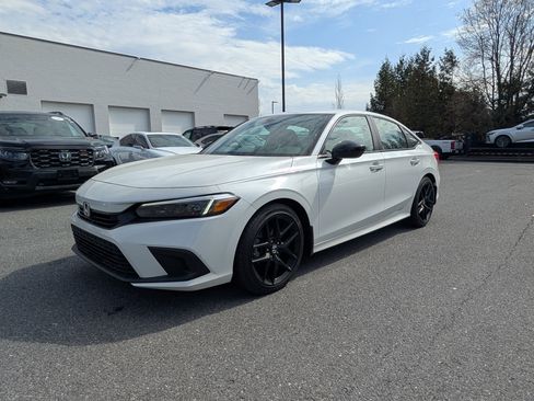 Used 2023 Honda Civic Sport image 7