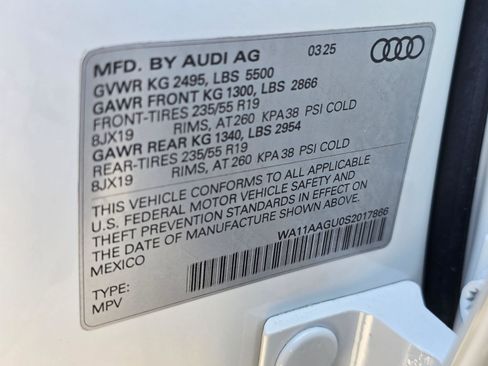 Certified 2025 Audi Q5 Premium w/ Convenience Package image 31