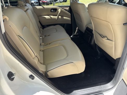 Used 2021 Nissan Armada SV w/ SV Appearance Package RWD image 15
