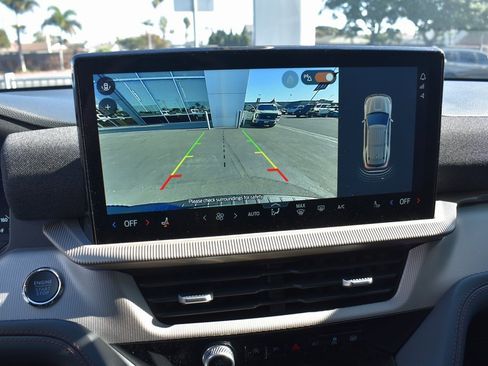 Used 2025 Ford Explorer Active image 23