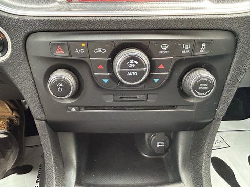 Used 2013 Dodge Charger SXT Plus RWD image 25