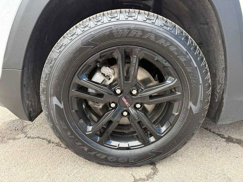 Used 2023 GMC Terrain AT4 image 55