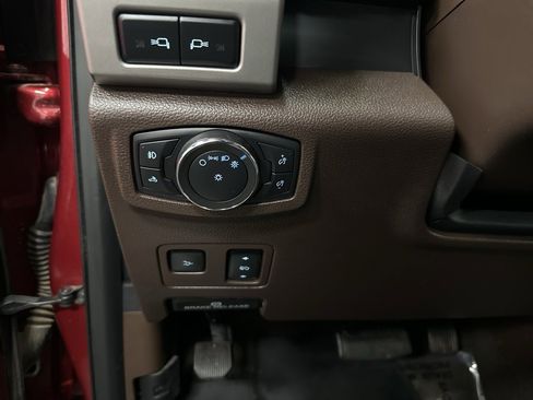 Used 2017 Ford F450 King Ranch w/ King Ranch Ultimate Package image 36