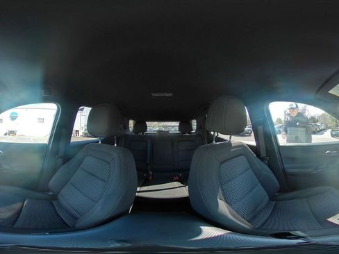 Used 2025 Chevrolet Equinox LT image 41