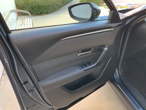 Used 2025 MAZDA CX-50 AWD 2.5 S w/ Preferred Package image 8