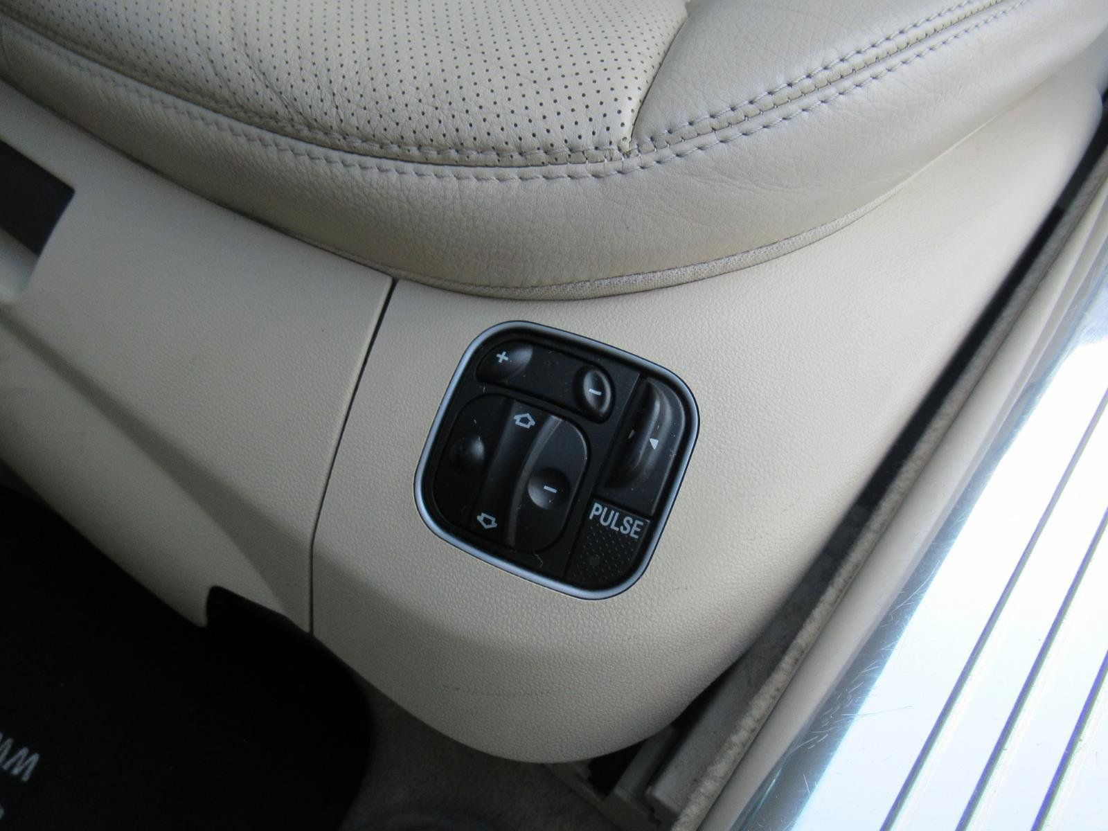 Used 2007 Mercedes-Benz SL 550 image 18