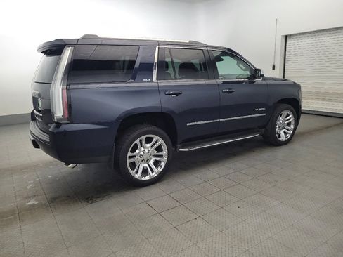 Used 2017 GMC Yukon SLT w/ Premium Edition AWD/4WD image 10