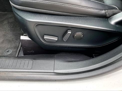 Used 2020 Ford Escape SE Sport image 35