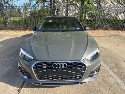 Used 2023 Audi S5 Premium Plus image 2