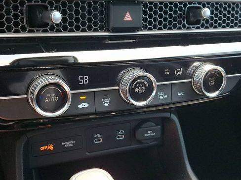 Used 2025 Honda Civic Sport image 15