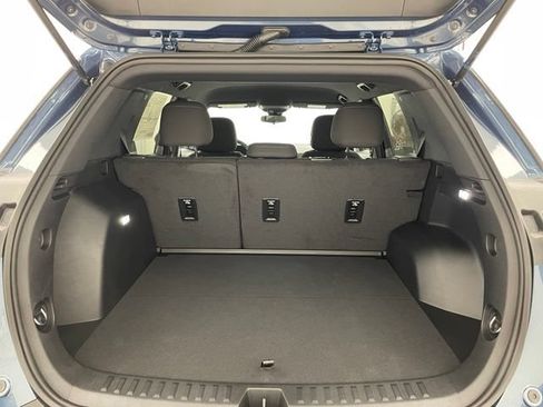 New 2026 Chevrolet Equinox LT AWD/4WD image 11