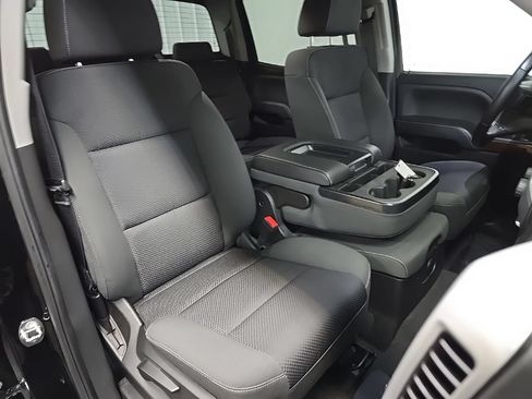 Used 2018 GMC Sierra 1500 SLE w/ SLE Value Package AWD/4WD image 16