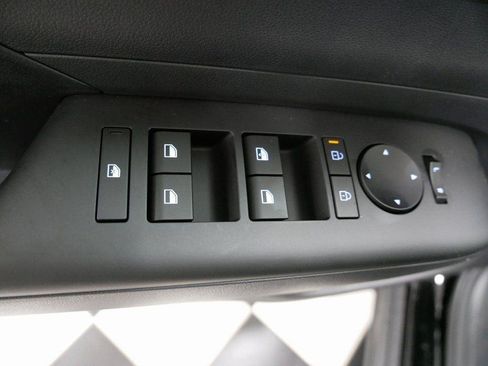 Certified 2025 Hyundai Kona SEL AWD/4WD image 8