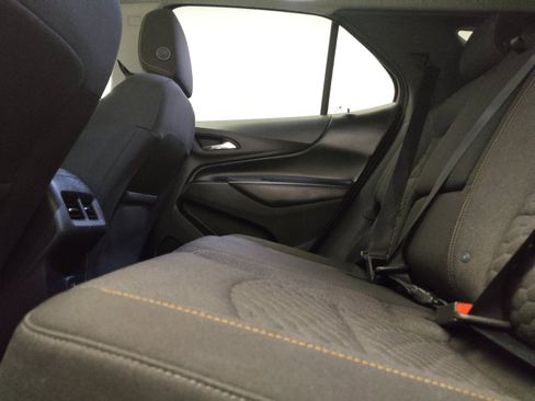 Used 2019 Chevrolet Equinox LT FWD image 18