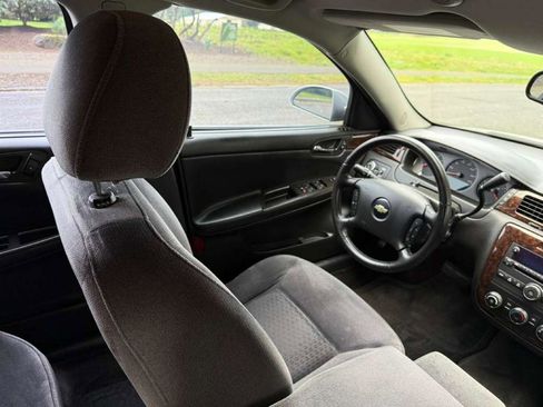 Used 2016 Chevrolet Impala Limited LS FWD image 16