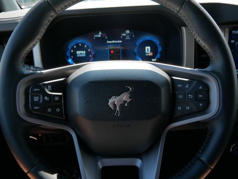 Used 2026 Ford Bronco Outer Banks AWD/4WD image 25