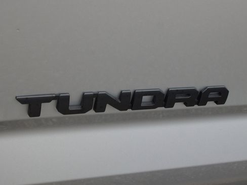 Used 2024 Toyota Tundra Limited image 19