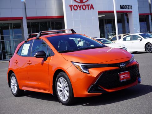 New 2026 Toyota Corolla SE image 1