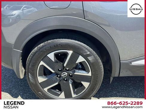 Used 2025 Nissan Kicks SV w/ SV Premium Package AWD/4WD image 7