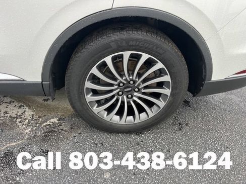 Used 2023 Lincoln Aviator 2WD w/ Premium Package image 30