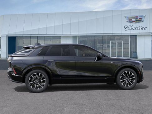 New 2026 Cadillac Lyriq Sport image 5