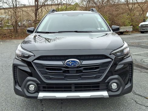 Certified 2025 Subaru Outback Limited image 2