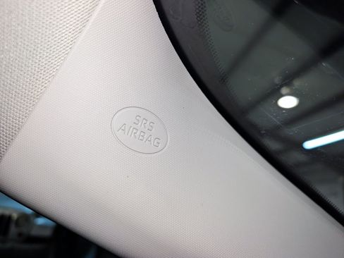Used 2021 Toyota Sienna XLE w/ XLE Plus Package FWD image 46