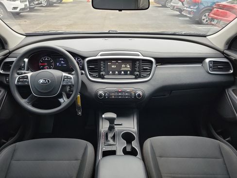Used 2020 Kia Sorento L image 17