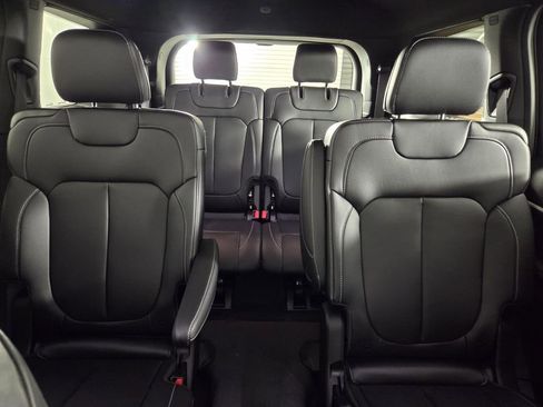 New 2026 Jeep Grand Cherokee L Limited w/ Limited Altitude Package RWD image 17