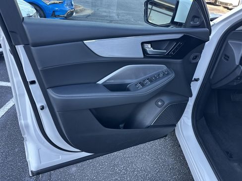 Certified 2025 Acura MDX w/Technology Package image 10