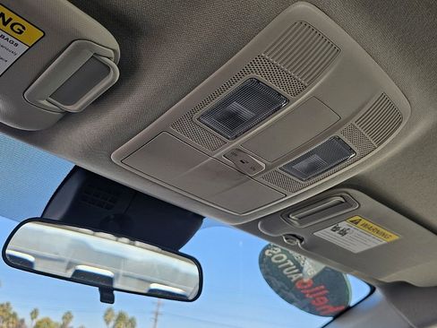 Used 2018 MAZDA MAZDA3 Touring image 26