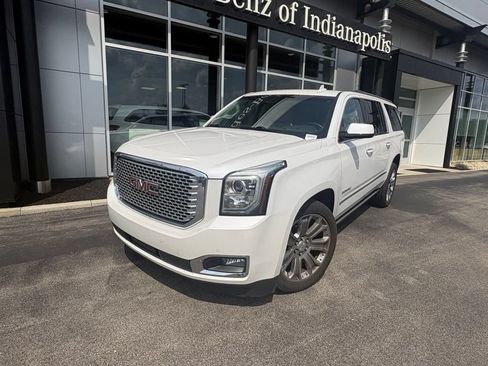 Used 2017 GMC Yukon XL Denali w/ Open Road Package AWD/4WD image 2