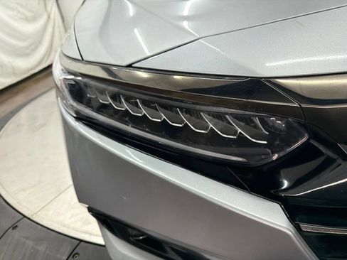Used 2022 Honda Accord Sport image 10