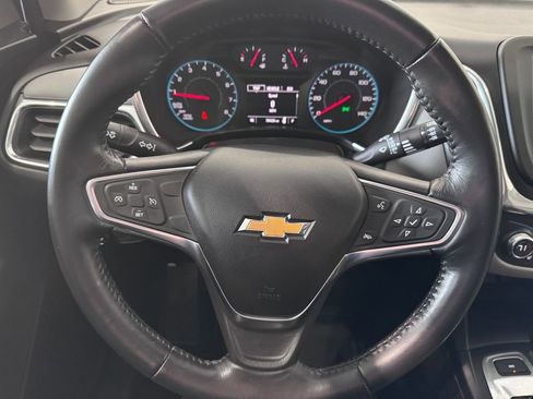 Used 2018 Chevrolet Equinox LT image 12