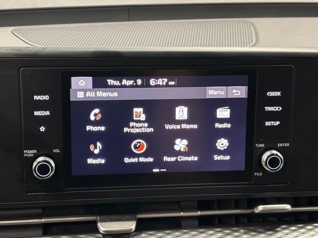 Used 2024 Kia Carnival LX FWD image 27