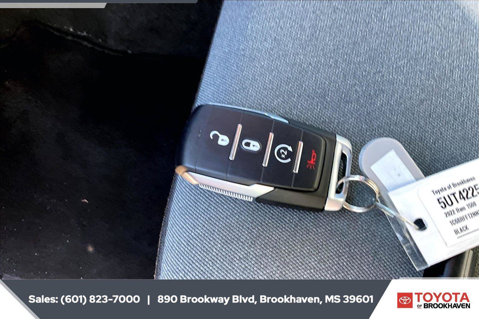 Used 2022 RAM 1500 Big Horn AWD/4WD image 9
