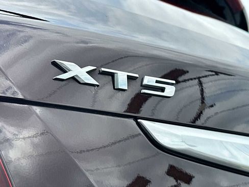 Used 2021 Cadillac XT5 Luxury image 15