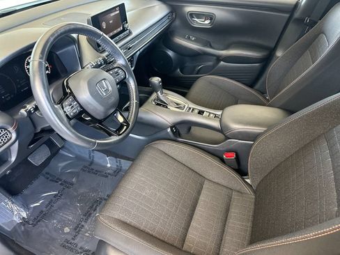 Used 2024 Honda HR-V Sport image 11