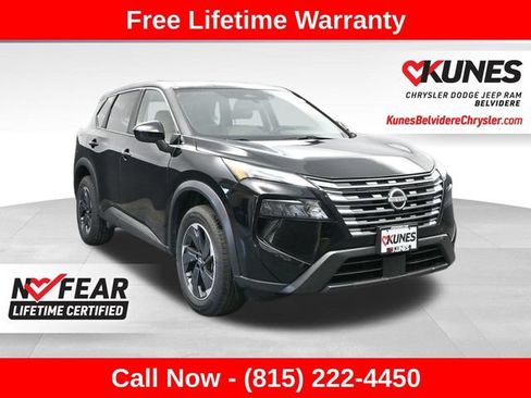 Used 2025 Nissan Rogue SV AWD/4WD image 1