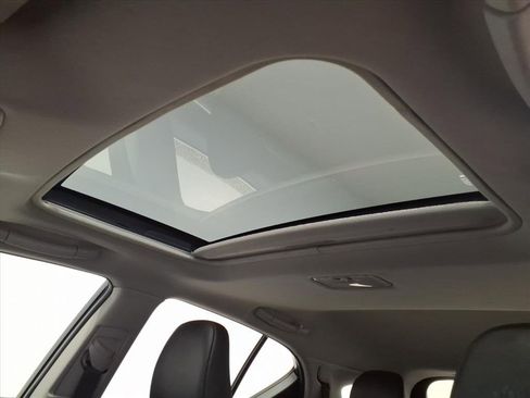 Used 2012 Lexus CT 200h image 19