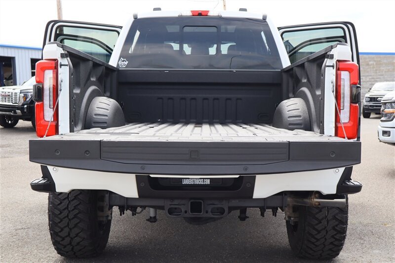 Used 2023 Ford F350 Platinum AWD/4WD image 40