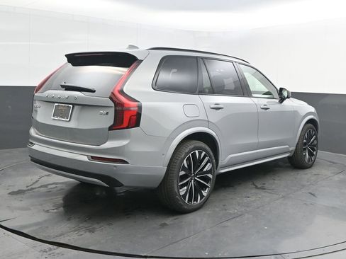 New 2026 Volvo XC90 B6 Ultra w/ Lounge Package AWD/4WD image 7