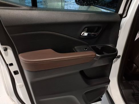 Used 2024 Honda Ridgeline RTL image 9