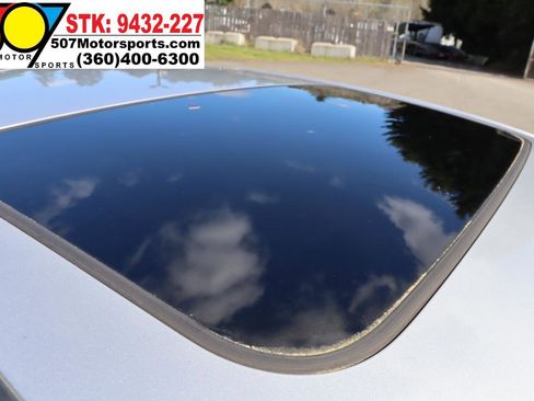 Used 2010 Toyota Camry SE FWD image 21