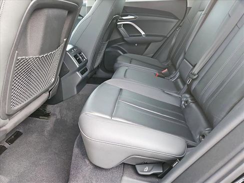 Certified 2025 Audi Q5 Premium w/ Convenience Package AWD/4WD image 20