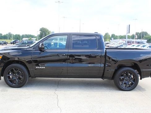 Used 2023 RAM 1500 Laramie AWD/4WD image 2