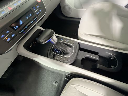 Used 2025 Hyundai Kona SEL FWD image 25